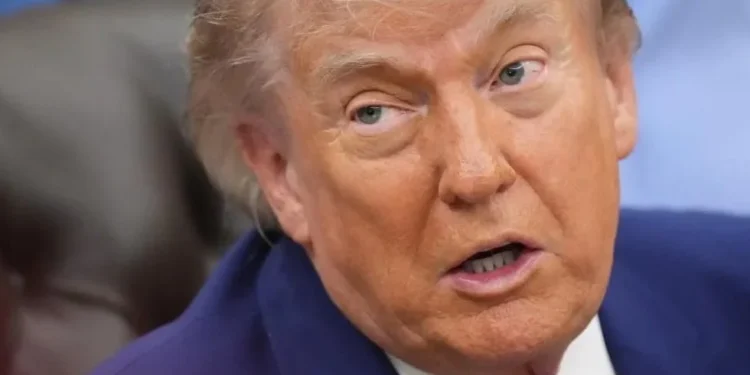 Dice Trump que EU hablará con Cuba pues es un país fracasado