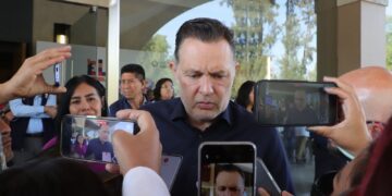 Destaca gobernador productividad y diálogo sindical en el Día del Trabajo