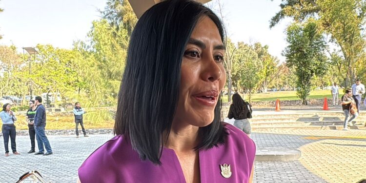 Reconocen a trabajadores sindicalizados durante desayuno por el Día del Trabajo