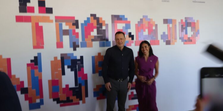 Kuri se reúne con maestros del SNTE en Querétaro por Día del Trabajo