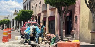 Refuerzan recolección de basura, limpieza pluvial y bacheo ante temporada de lluvias en San Juan del Río