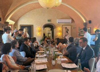 Presentan “Moneda ECQ”, pago digital para incentivar consumo en el Centro Histórico de Querétaro