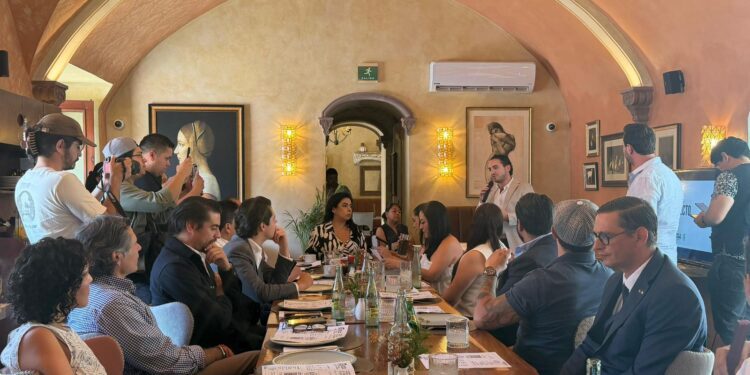 Presentan “Moneda ECQ”, pago digital para incentivar consumo en el Centro Histórico de Querétaro