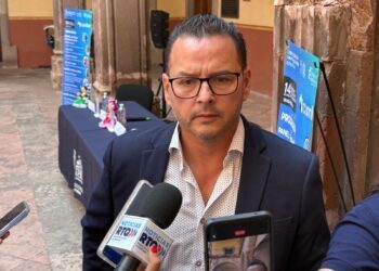 Preparan operativo de revisión de mochilas tras supuesta amenaza en Bachilleres UAQ