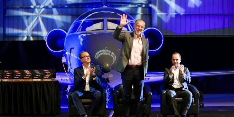 Bombardier celebra 20 años en Querétaro