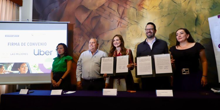Uber México y Secretaría de las Mujeres firman convenio para viajes seguros de mujeres en el estado