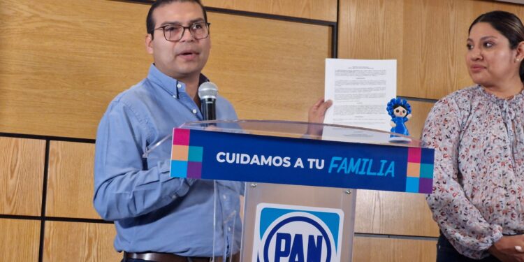 Buscará PAN desde Querétaro solicitar el retiro del registro de Morena como partido