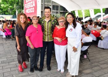 El PRI reconoce a mamás como motor que transforma familias y cambia realidades