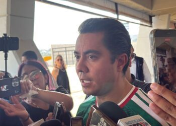 Respalda Felifer Macías a Agustín Dorantes; reconoce labor de trabajadores domésticos