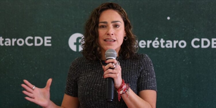 Acusa Abigail Arredondo persecución política del INE