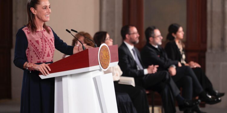Sheinbaum presenta el programa Cátedras de la Diáspora Mexicana
