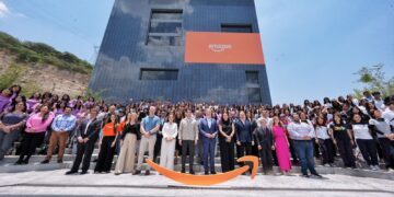 Amazon Web Services inaugura aquí laboratorio de formación