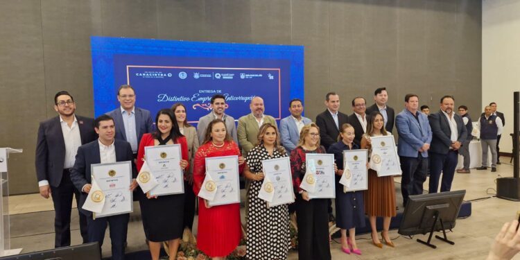 CANACINTRA en San Juan del Río obtiene certificación de transparencia
