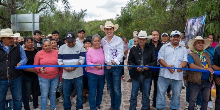 Entrega Monsalvo obra que fortalece la conectividad entre La Laborcilla y Matanzas