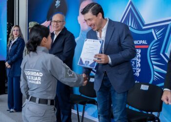 Monsalvo encabeza toma de protesta de 38 nuevos elementos de seguridad