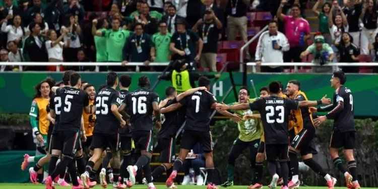 Decretó Romo que metería gol horas antes a su esposa