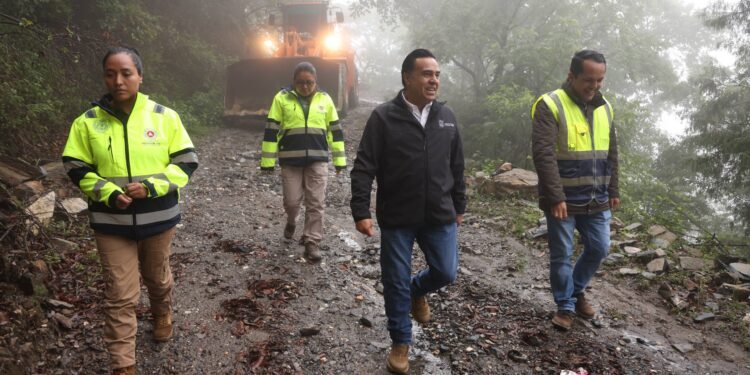 Atiende Nava afectaciones por deslave en Joyas de Bucareli