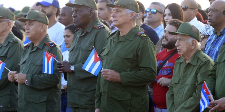 EE.UU. impone sanciones financieras al presidente de Cuba y a un hijo de Raúl Castro