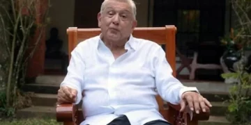 Irrumpe AMLO, critica a Trump y agita la relación
