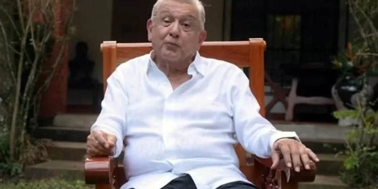 Irrumpe AMLO, critica a Trump y agita la relación