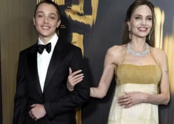 Hijo de Brad Pitt sorprende con look de El Club de la Pelea