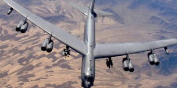 Se estrella un bombardero estadounidense B-52 en California