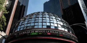 Suspende BMV operaciones por falla técnica