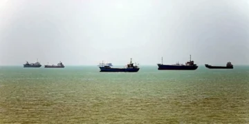Bajaría Brent a Dls. 82 con reapertura total de Ormuz