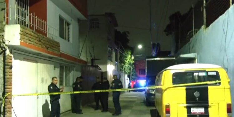 Atacan a familia en Azcapotzalco; hay tres muertos, entre ellos un niño