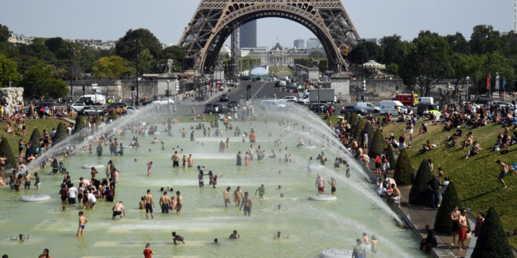 Ola de calor en Francia suma 40 personas muertas por ahogamiento