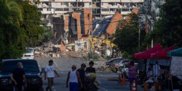 A 6 días de los sismos, continúan labores de rescate