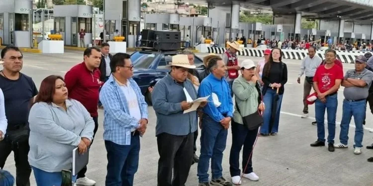 Llama CNTE a retomar el diálogo