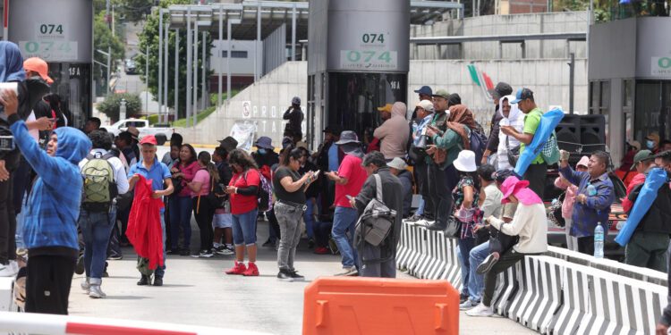 Paro de la CNTE deja sin clases a más de 1.4 millones de alumnos