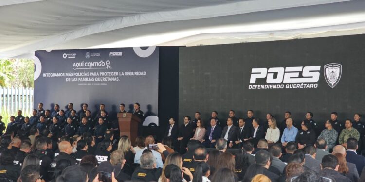 Se gradúan 58 nuevos policías estatales en Querétaro