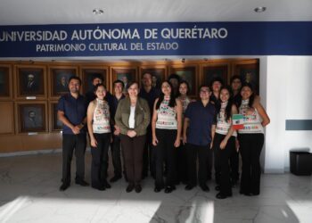 Preparan Compañía Folklórica y Orquesta Típica de la UAQ una gira por Polonia