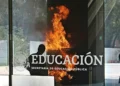 Destrozan oficinas y Gobierno ruega