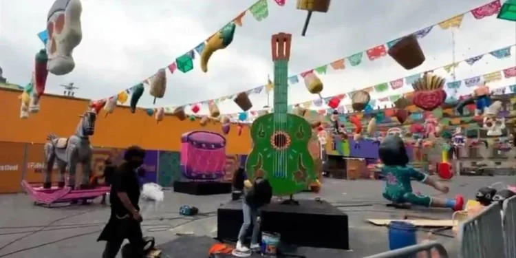 Pone Sheinbaum en duda abrir Fan Fest del Zócalo para Inauguración