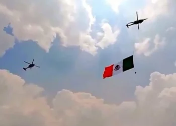 Reconoce Fuerza Aérea a tripulaciones por pasada en Mundial