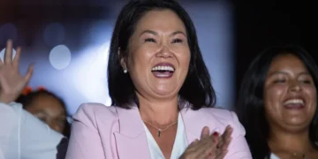 Keiko Fujimori se acerca a ganar la elección presidencial en Perú