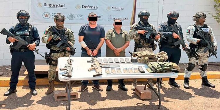 Detienen al ‘Güero Pink’, jefe de célula ligada a Los Chapitos