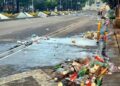 Retiran 40 toneladas de basura tras festejos en Zócalo y Reforma