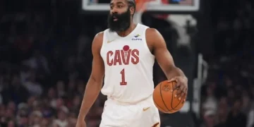 Arrestan a James Harden en Houston por porte ilegal de arma