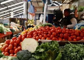 Se modera inflación más de lo previsto en mayo a 3.94%