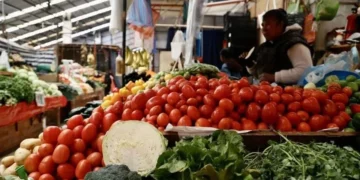 Se modera inflación más de lo previsto en mayo a 3.94%