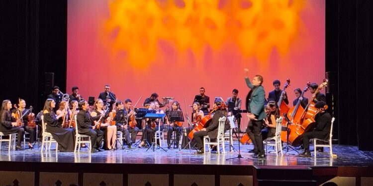 Tributo sinfónico a José José