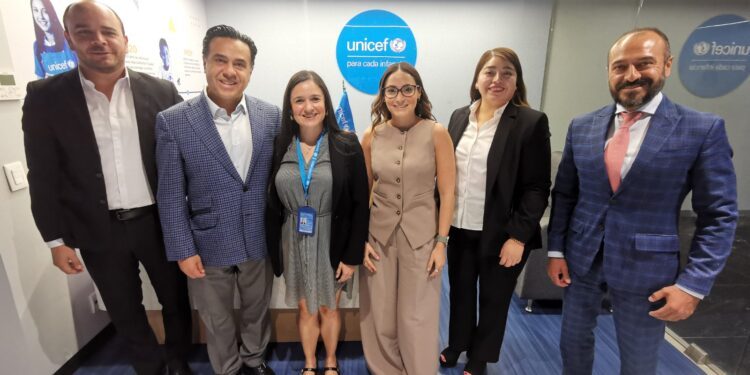 Presenta Luis Nava ante UNICEF el programa “Contigo y tu Bebé”