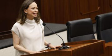 Entre el deber y el cálculo político: Machado promete regresar a Venezuela