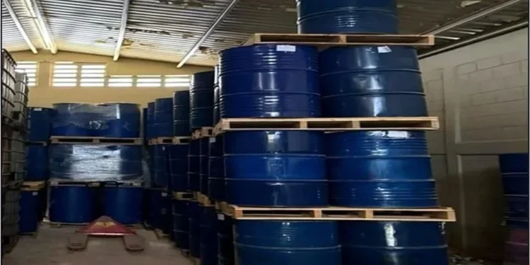 Aseguran 24 mil 400 de litros de metanfetamina en Sinaloa