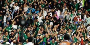 Ordenan teletrabajo y suspenden clases por juego de México