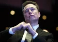 Elon Musk se convierte en el primer billonario del mundo